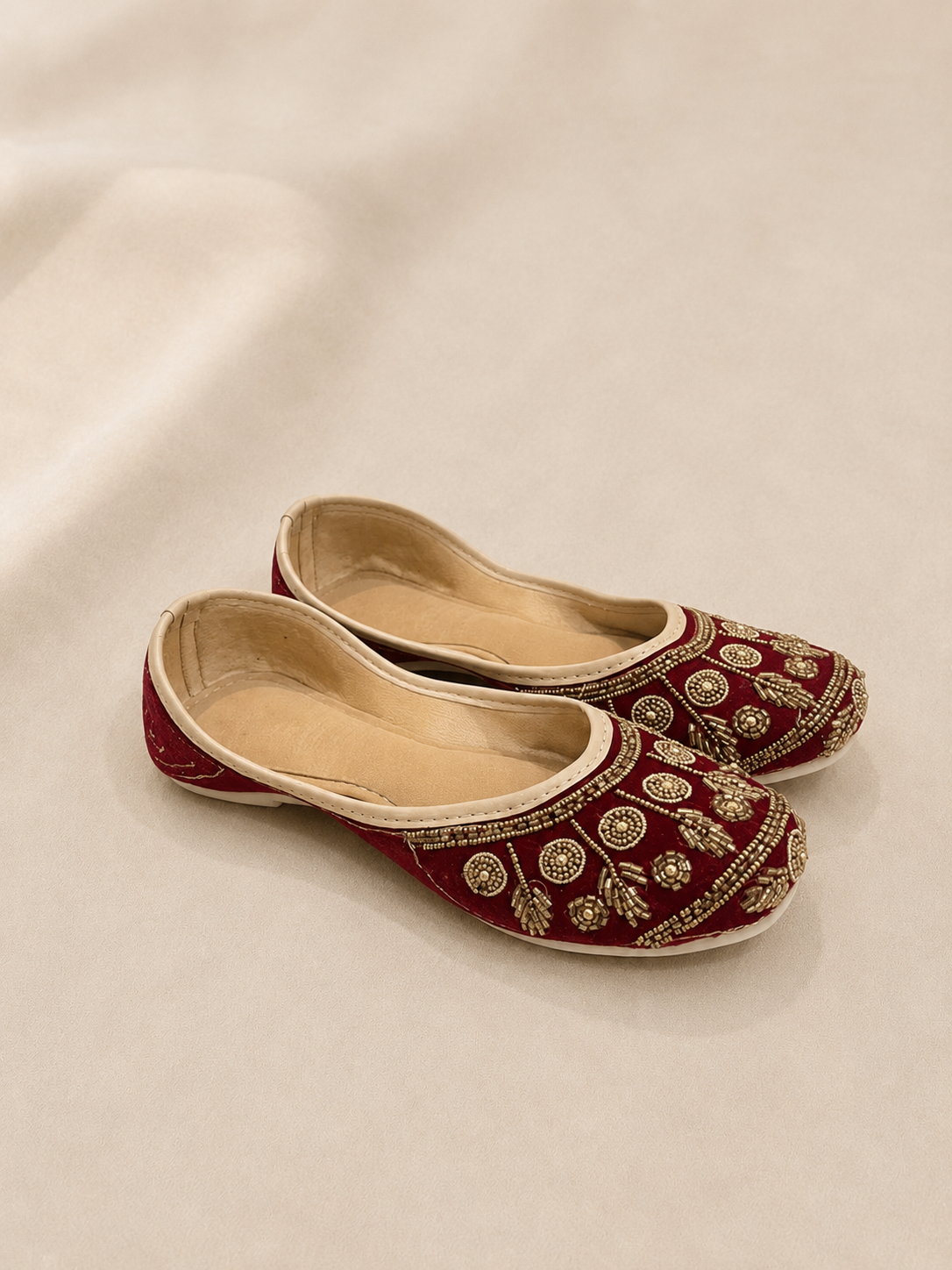 Ruby Royale Jutti