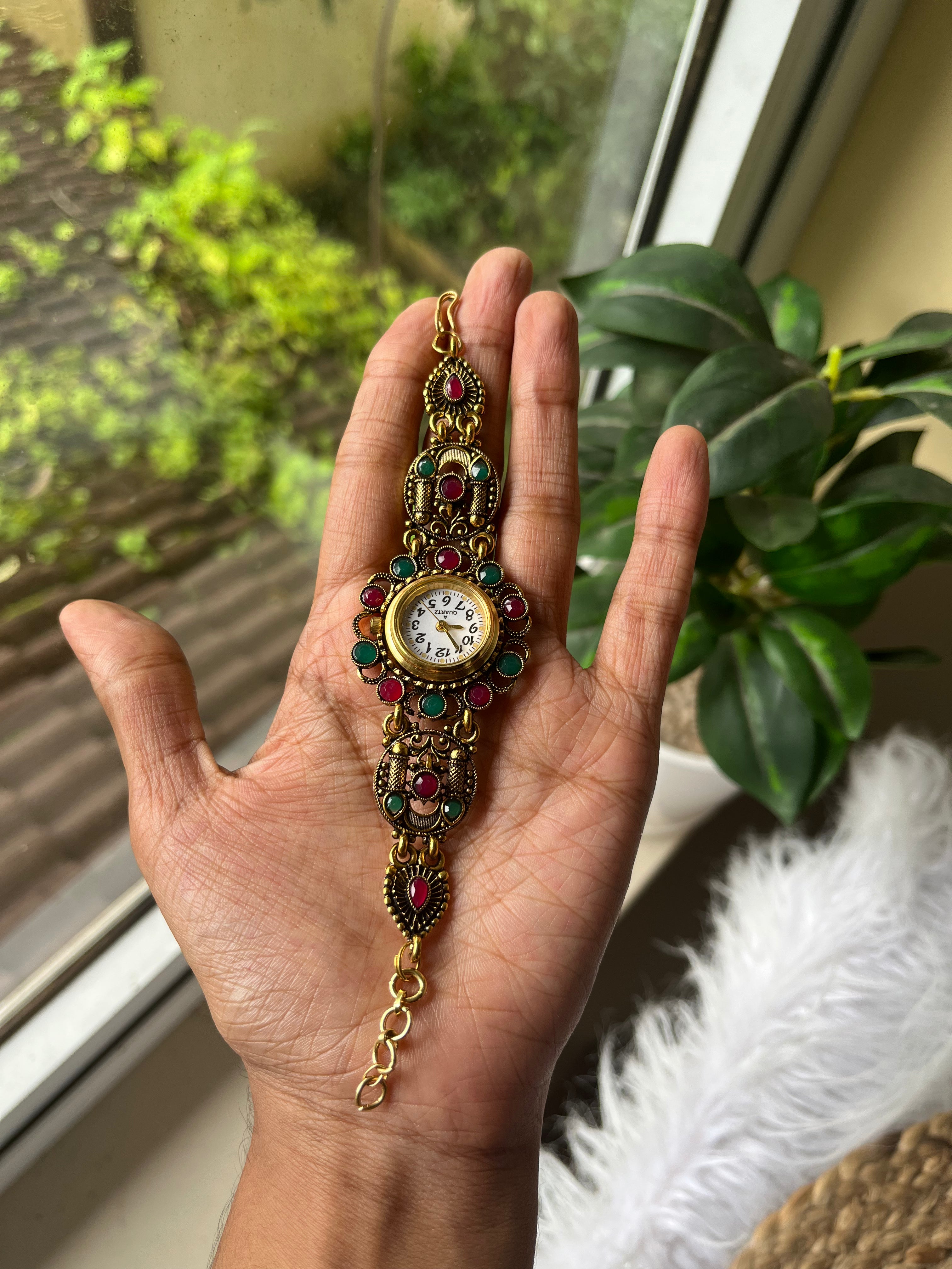 Noor Mahal Watch
