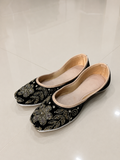 Noir Blossom Jutti